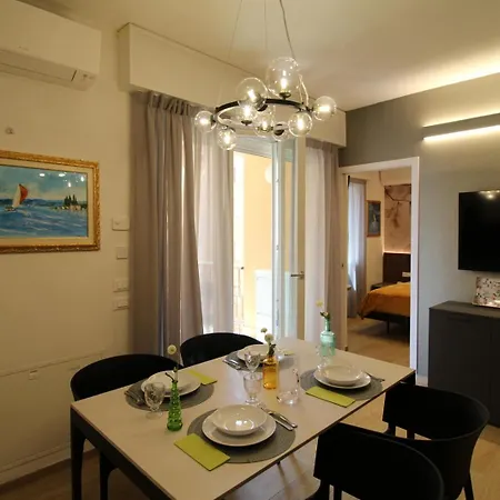 Lussuoso Vista Con Privata 아파트 *